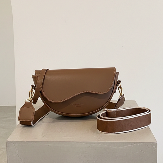 Bolso "Saddle" en Cuero – Elegancia Contemporánea