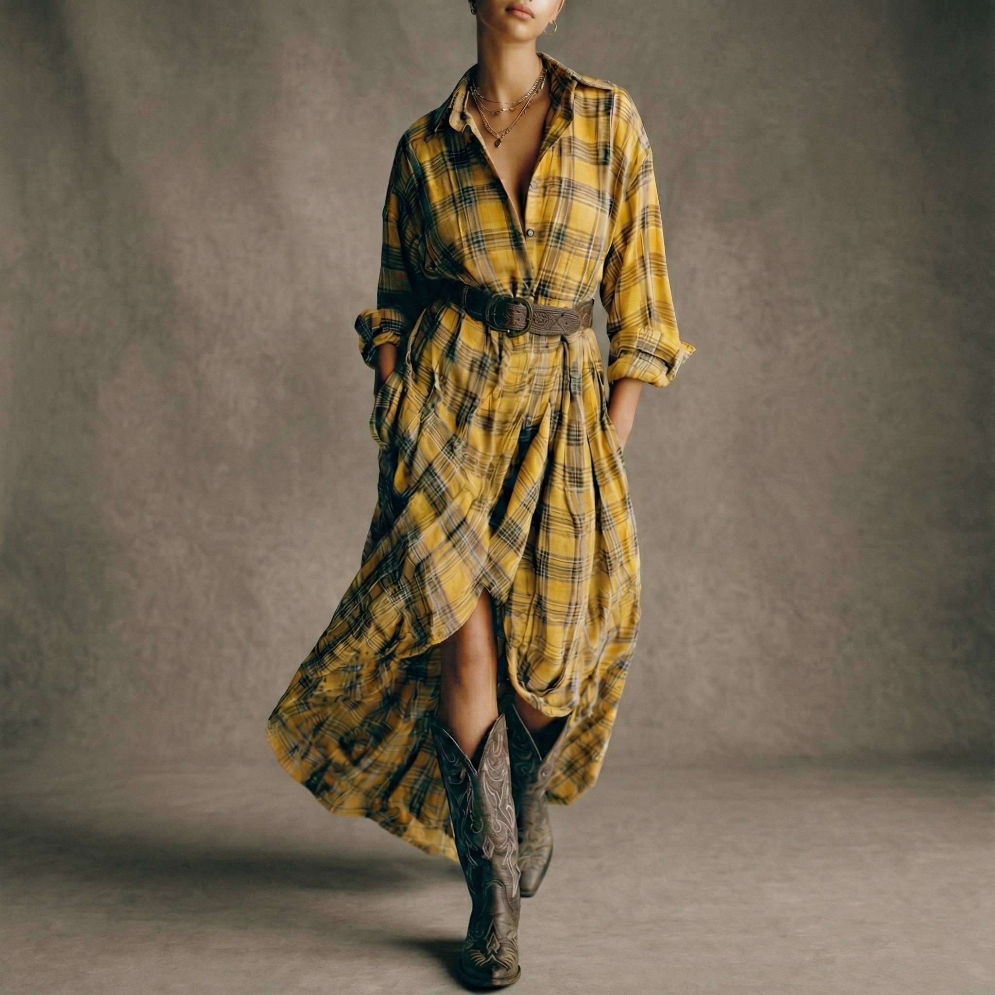 Abril | Vestido camisero de cuadros con cinturón