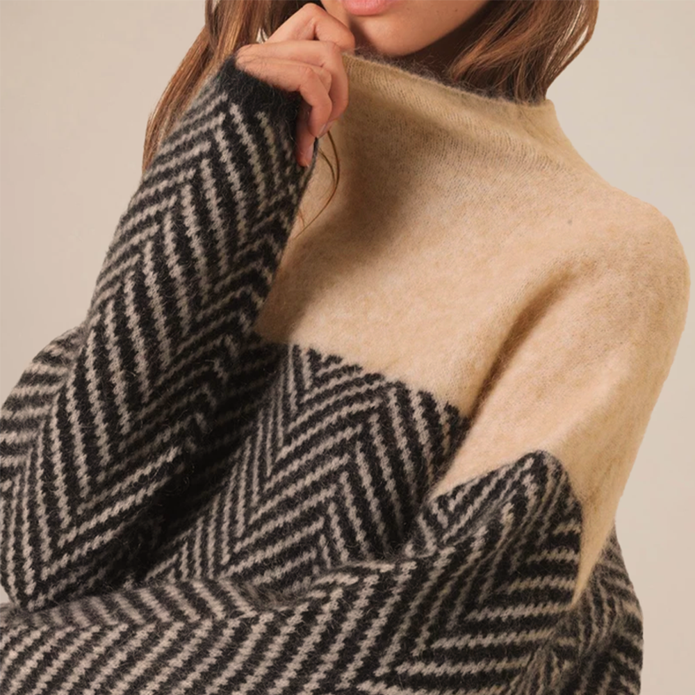 Filomena | Jersey de cuello alto con delicado tejido de lujo