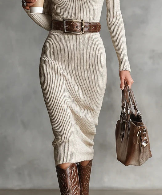 Clara ║ Vestido de punta con tacón medio alto