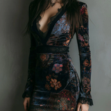 Liora | Vestido mini terciopel floral con encaje
