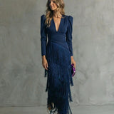 Clara · Vestido elegante con mangas de flecos