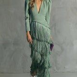 Clara · Vestido elegante con mangas de flecos